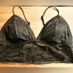 Victoria Secrets Elegant Black Lace Bralette